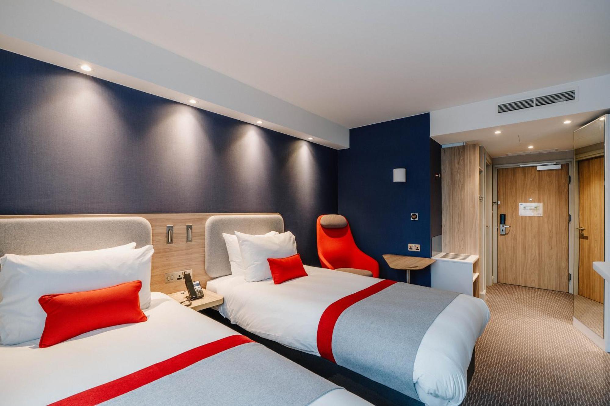 Hotel Express - By Ihg 3*